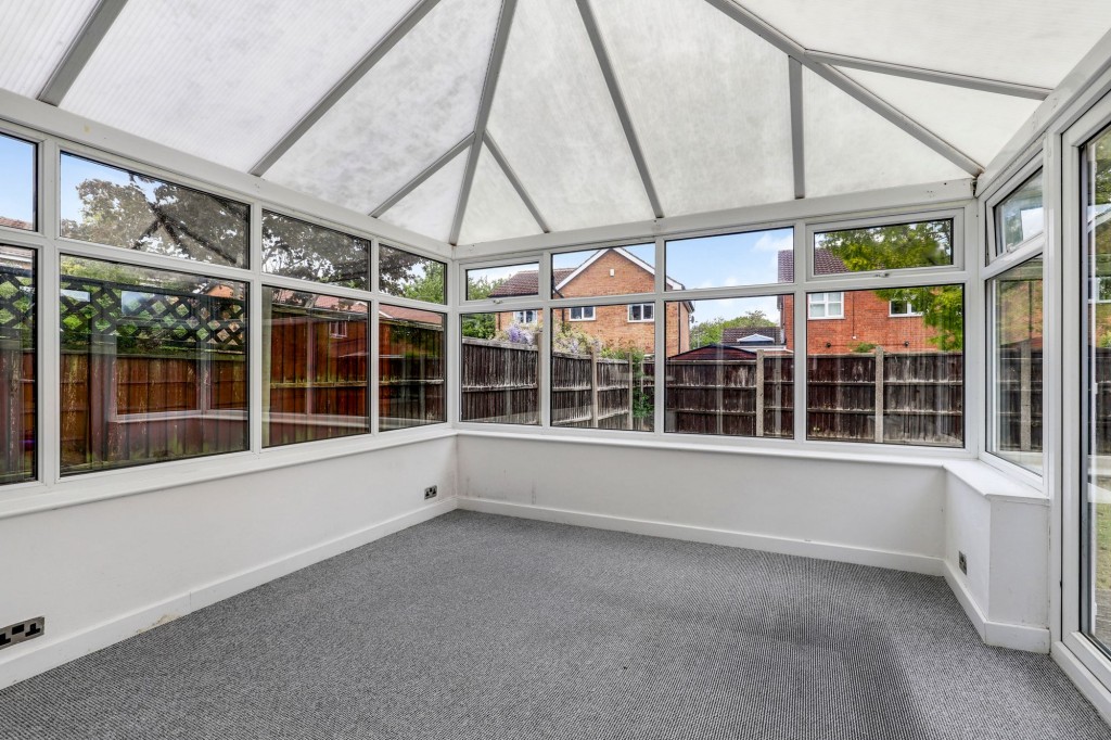 Minster Close, Hucknall, NG15