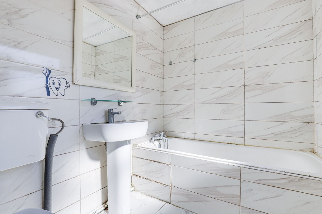 Ewart Road, Nottingham, NG7