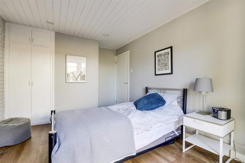 Sunnindale Drive, Tollerton, NG12