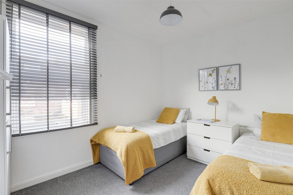 Lyndhurst Road, Nottingham, NG2