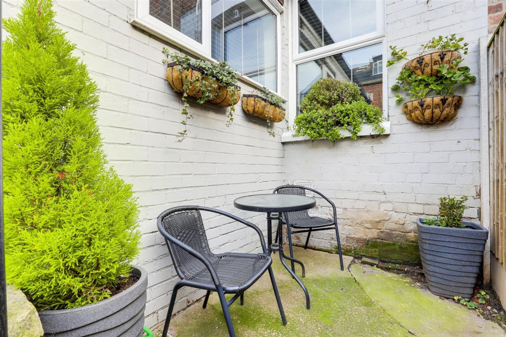 Lyndhurst Road, Nottingham, NG2