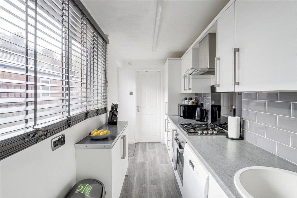 Lyndhurst Road, Nottingham, NG2