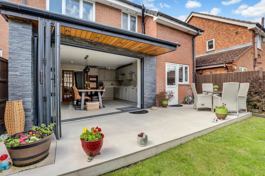Deer Park Drive, Arnold, NG5