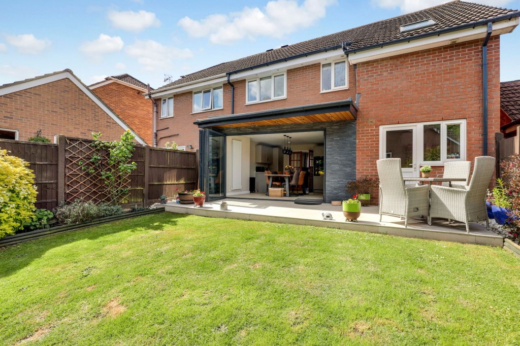 Deer Park Drive, Arnold, NG5
