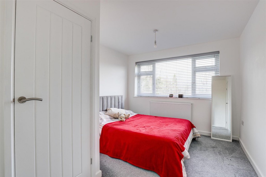 Ladywood Road, Ilkeston, DE7