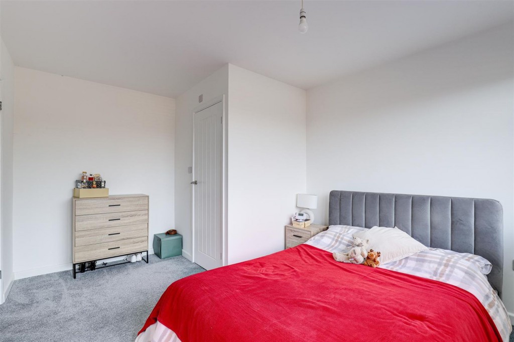 Ladywood Road, Ilkeston, DE7