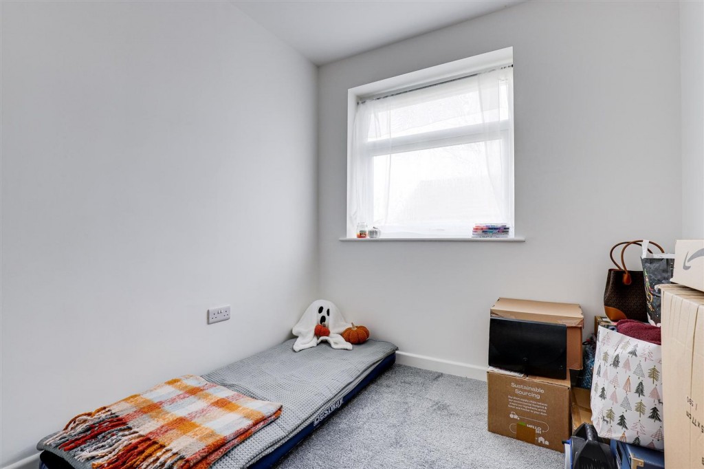 Ladywood Road, Ilkeston, DE7