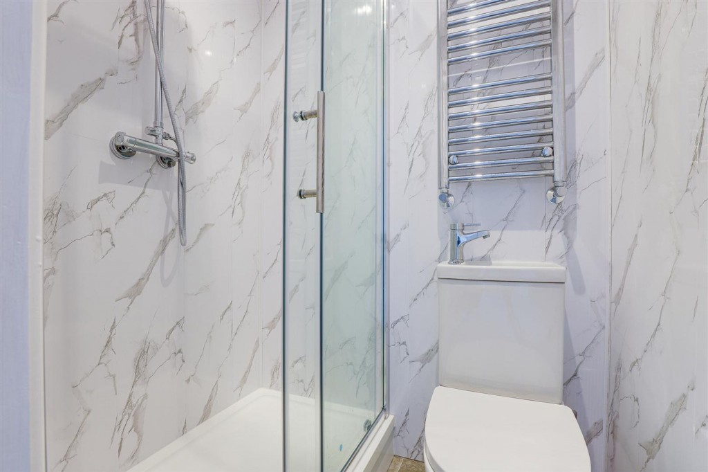 Ladywood Road, Ilkeston, DE7