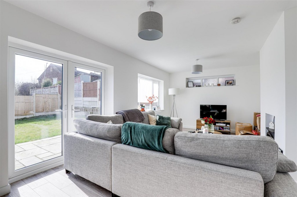 Ladywood Road, Ilkeston, DE7