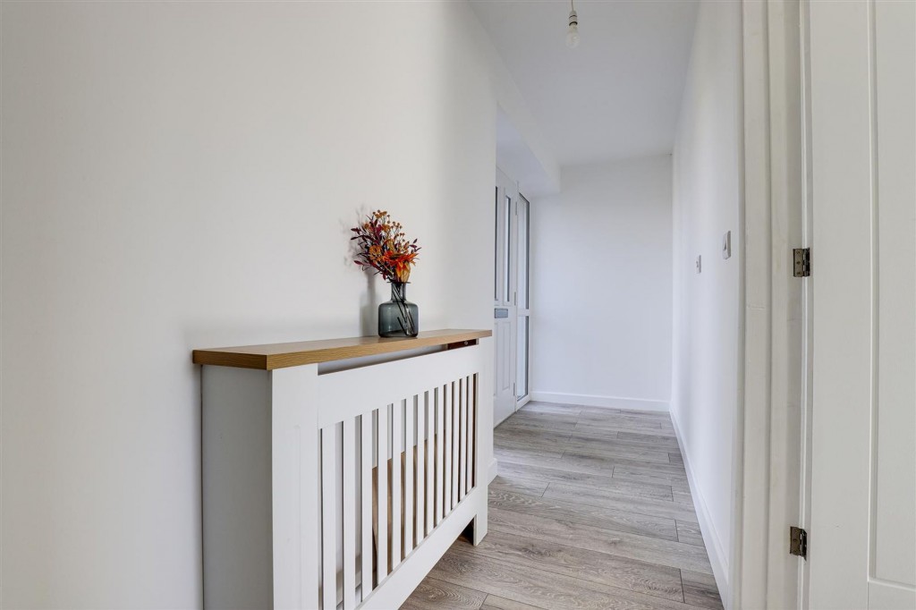 Ladywood Road, Ilkeston, DE7