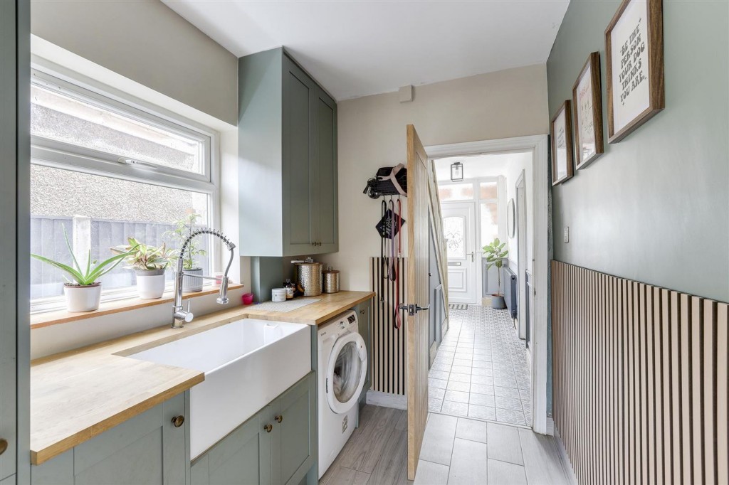 Moor Road, Bestwood Village, NG6