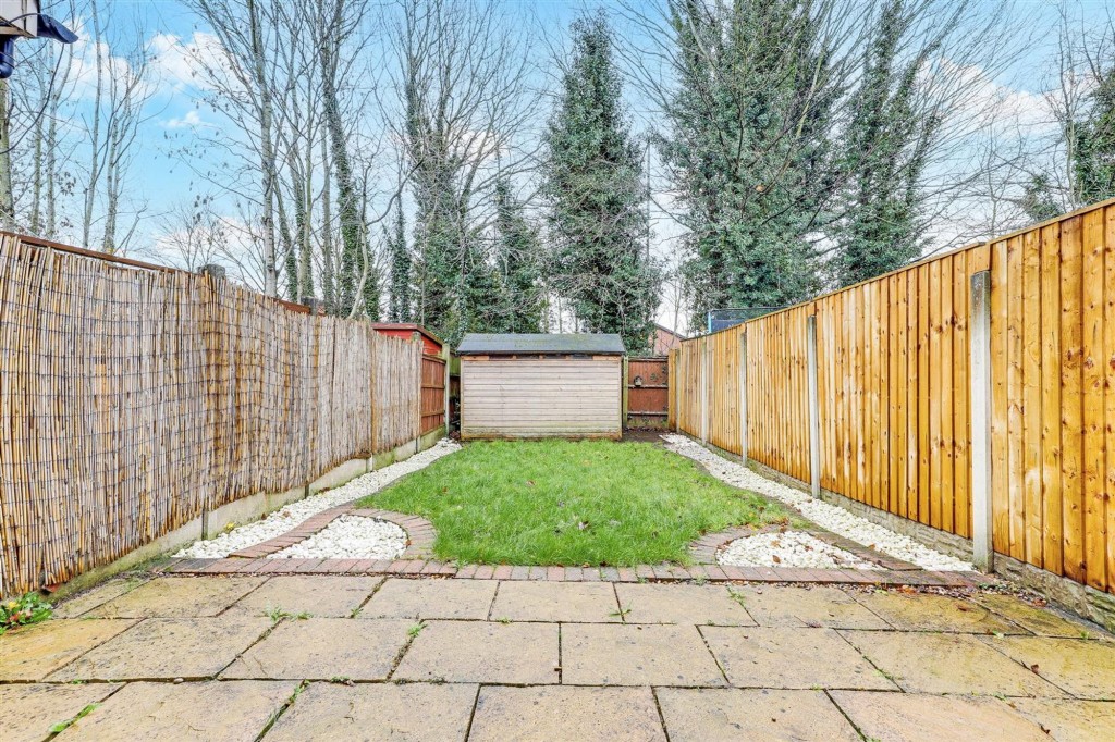 Valeside Gardens, Colwick, NG4