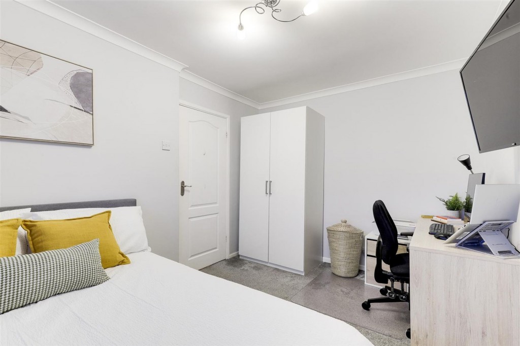 Valeside Gardens, Colwick, NG4