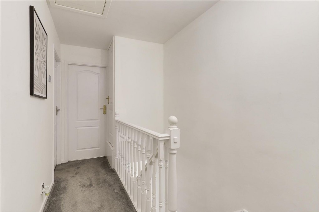 Valeside Gardens, Colwick, NG4