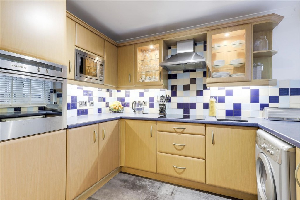 Valeside Gardens, Colwick, NG4