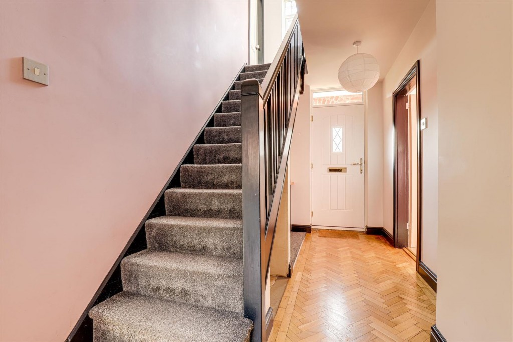 Ogle Street, Hucknall, NG15