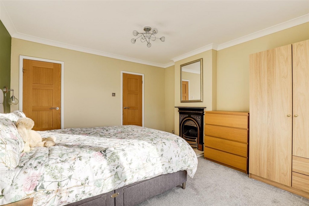 Ogle Street, Hucknall, NG15