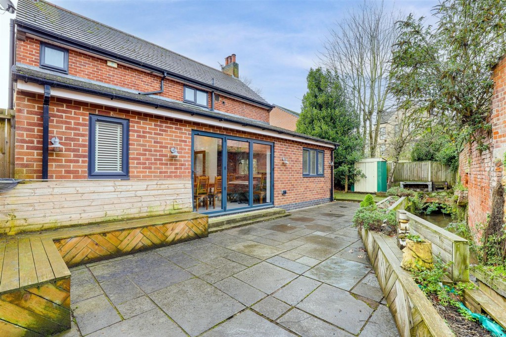 Ogle Street, Hucknall, NG15