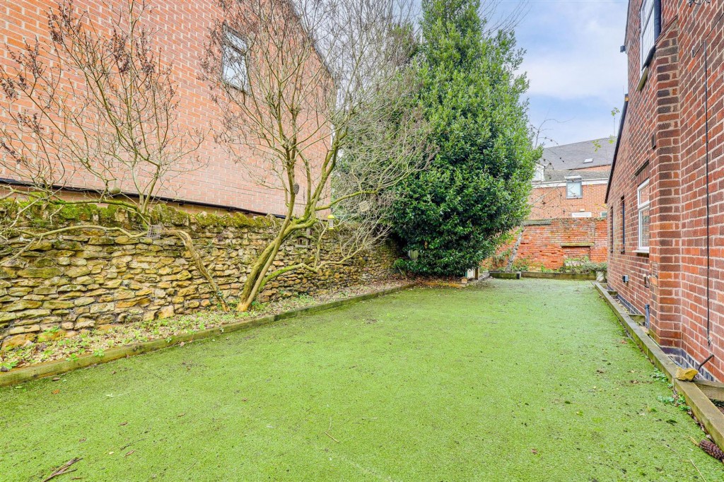 Ogle Street, Hucknall, NG15