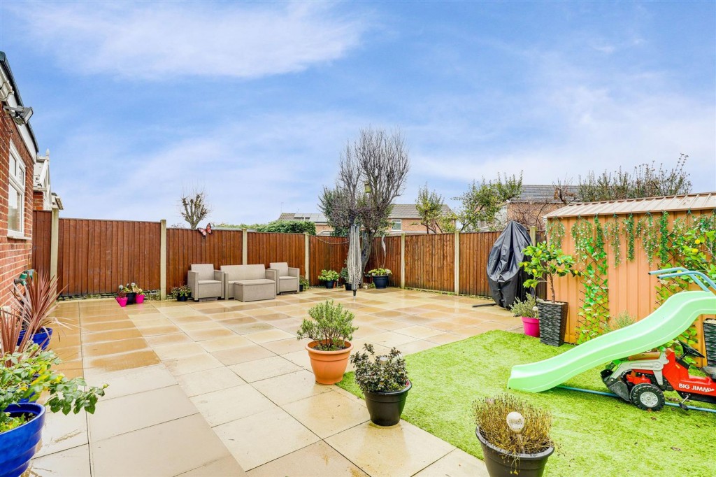 Collingwood Close, Nottingham, NG11