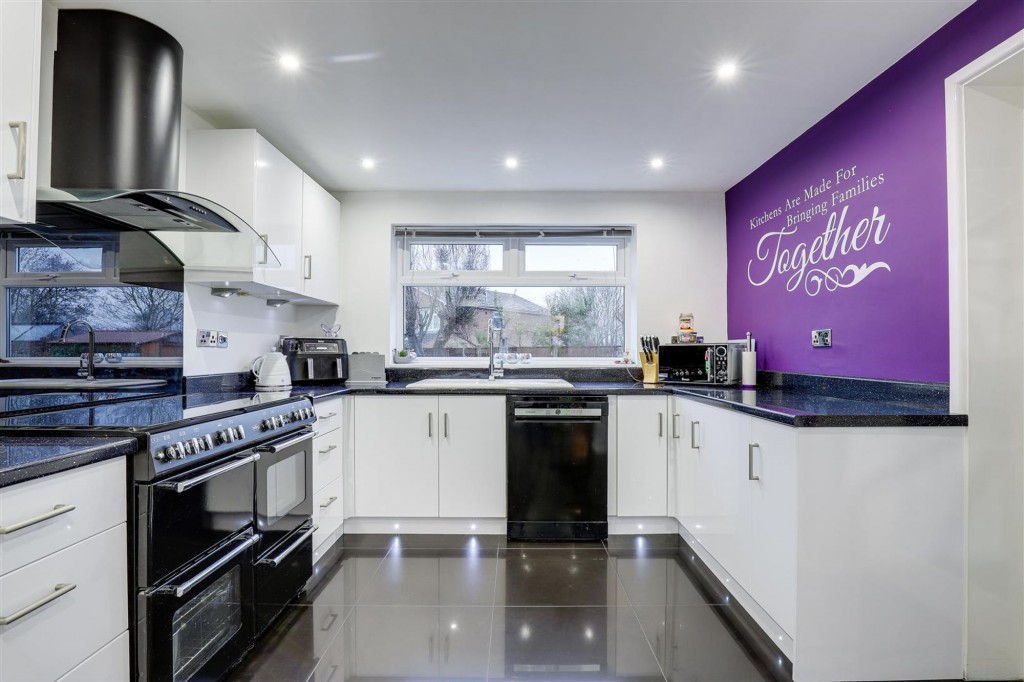 Collingwood Close, Nottingham, NG11