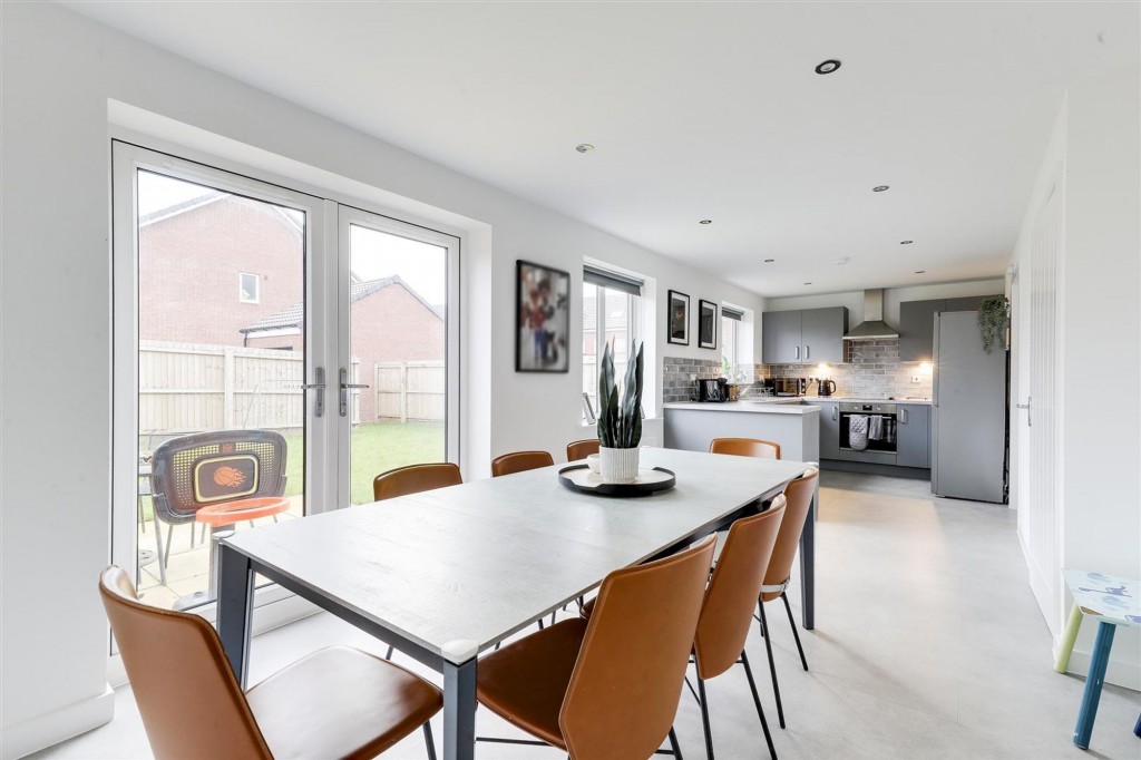 Coot Way, Burton Joyce, NG14