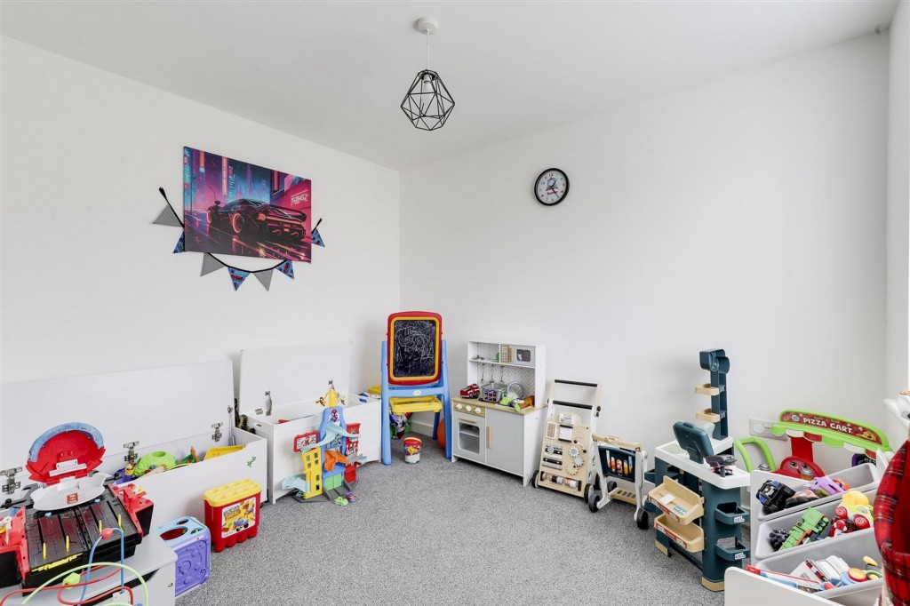 Coot Way, Burton Joyce, NG14