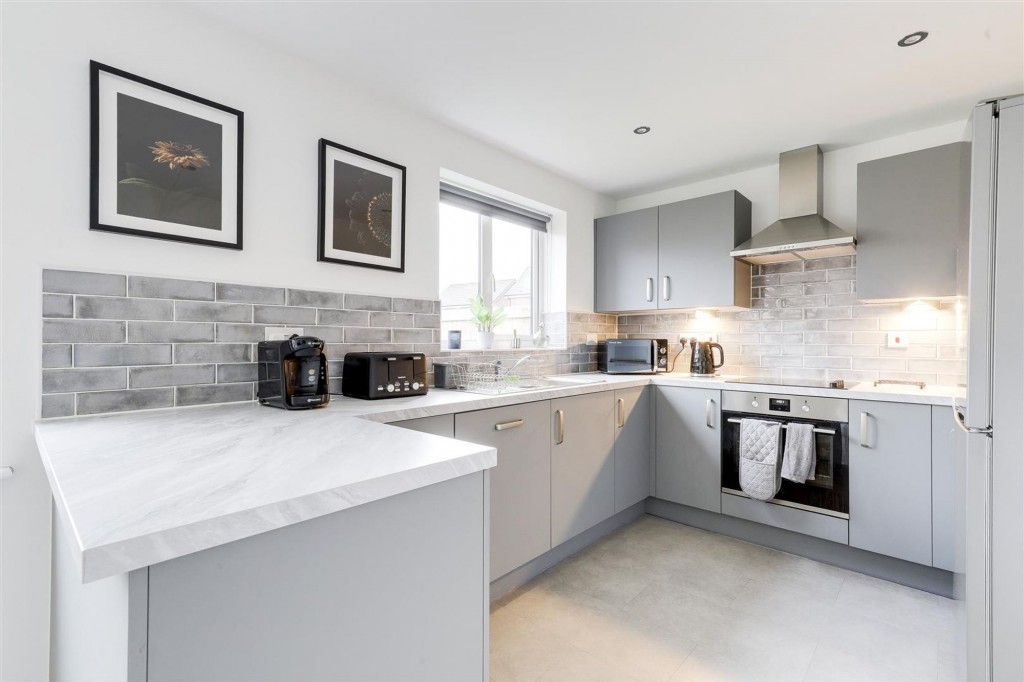 Coot Way, Burton Joyce, NG14