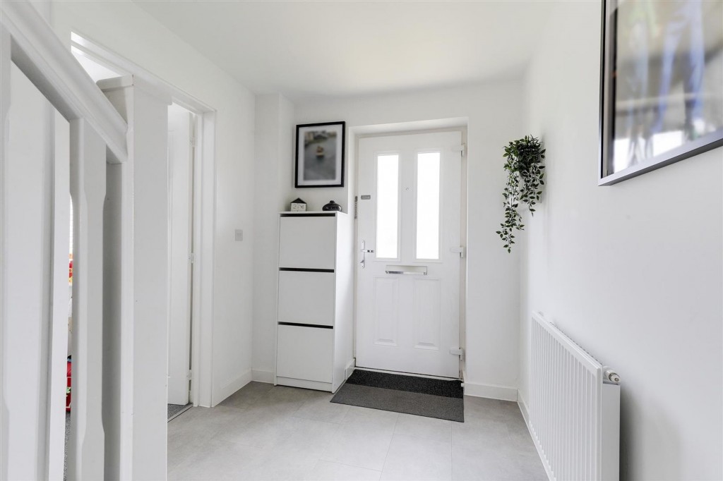 Coot Way, Burton Joyce, NG14