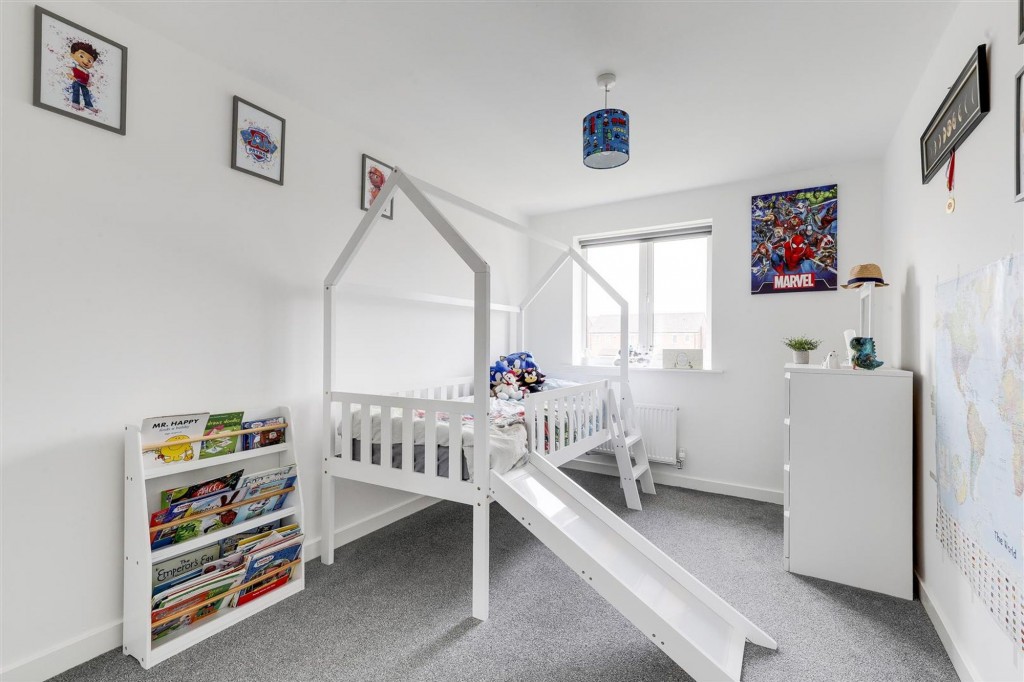 Coot Way, Burton Joyce, NG14