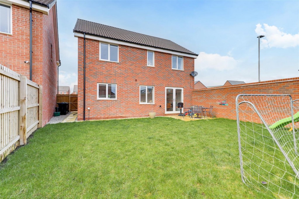 Coot Way, Burton Joyce, NG14
