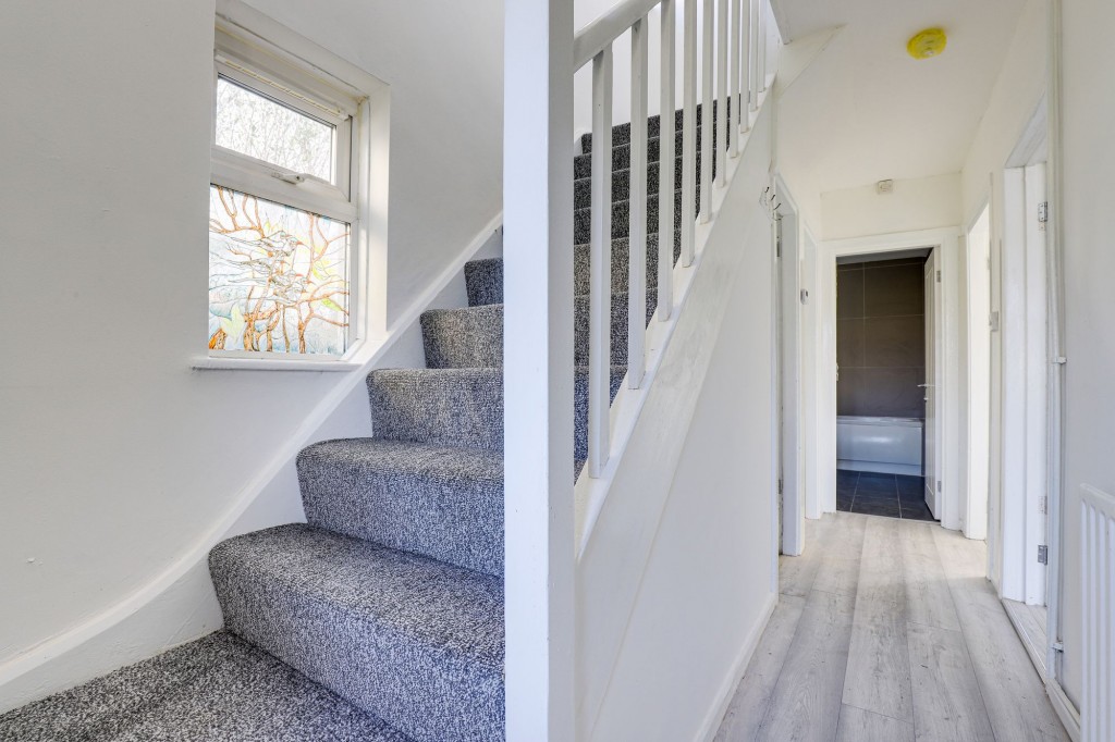 Abingdon Square, Nottingham, NG8