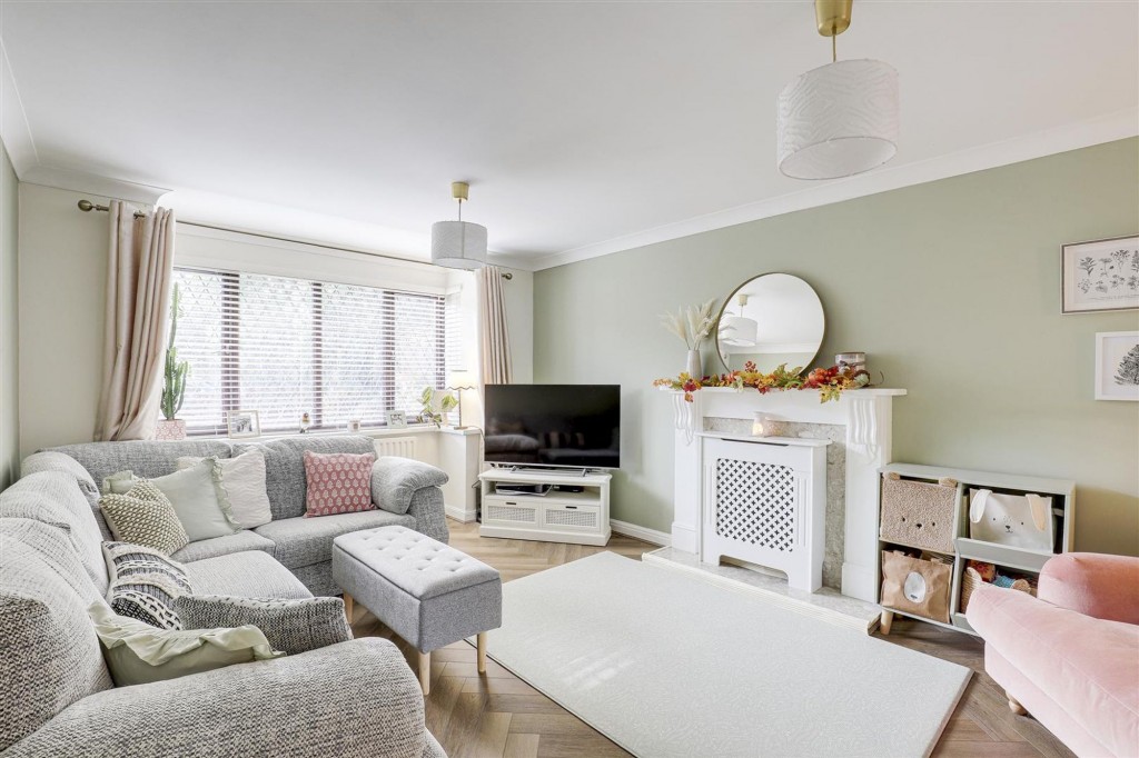 Elgar Drive, Long Eaton, NG10