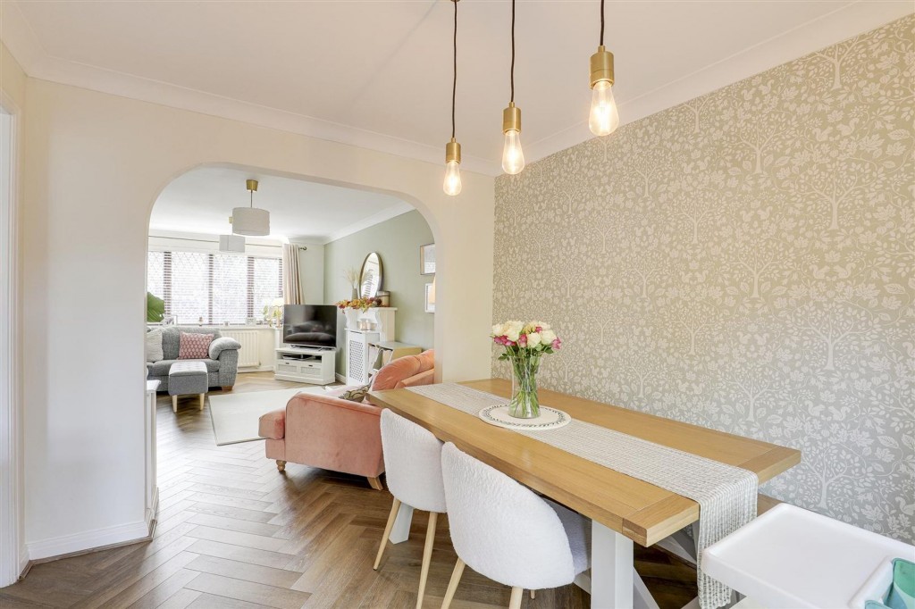 Elgar Drive, Long Eaton, NG10