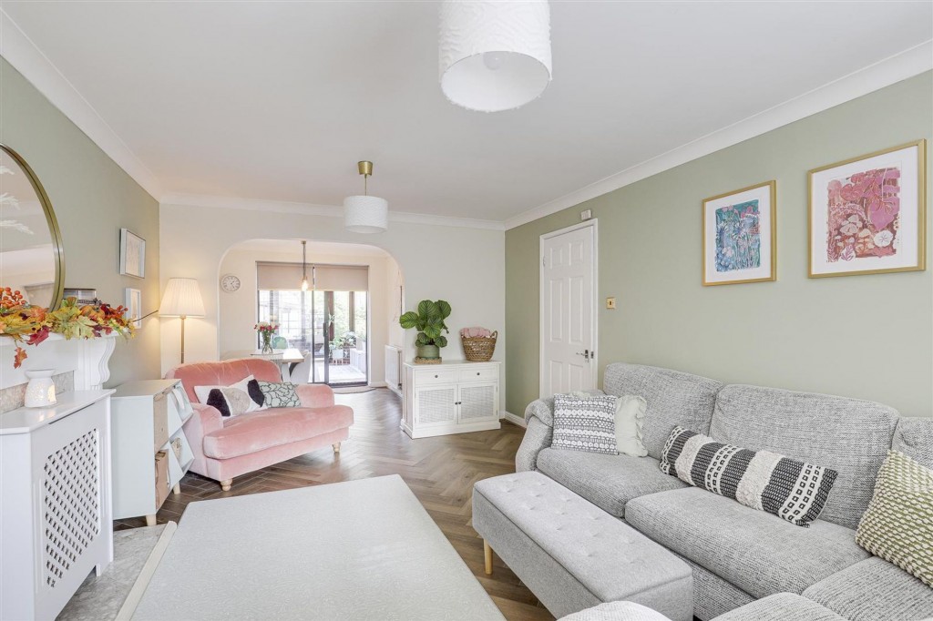 Elgar Drive, Long Eaton, NG10