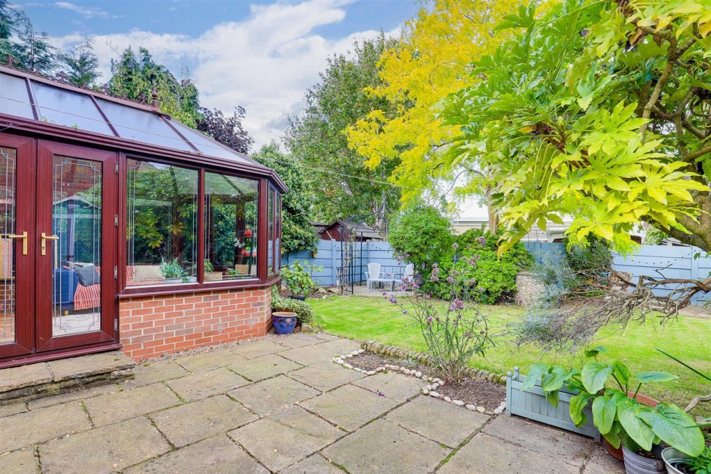 Elgar Drive, Long Eaton, NG10