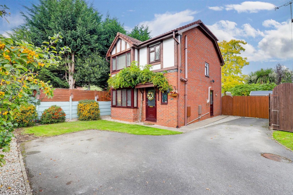 Elgar Drive, Long Eaton, NG10