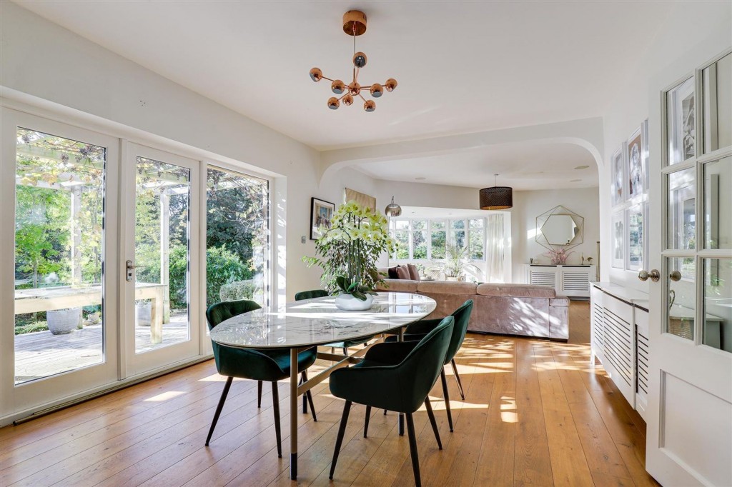 Private Road, Sherwood, NG5