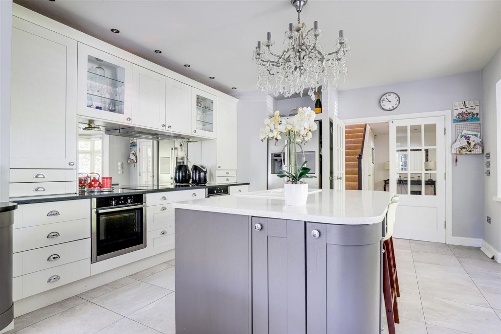 Private Road, Sherwood, NG5