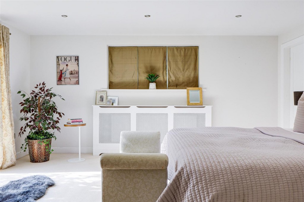 Private Road, Sherwood, NG5