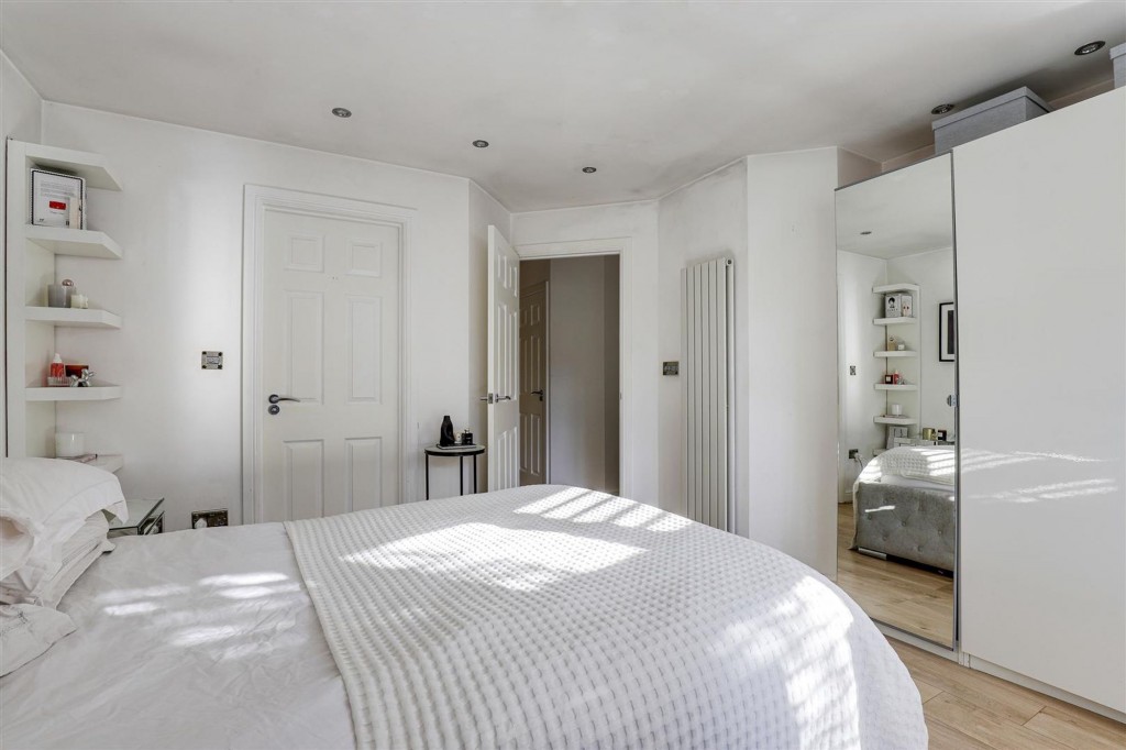 Private Road, Sherwood, NG5