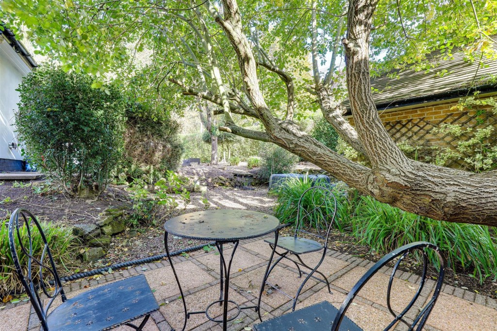 Private Road, Sherwood, NG5