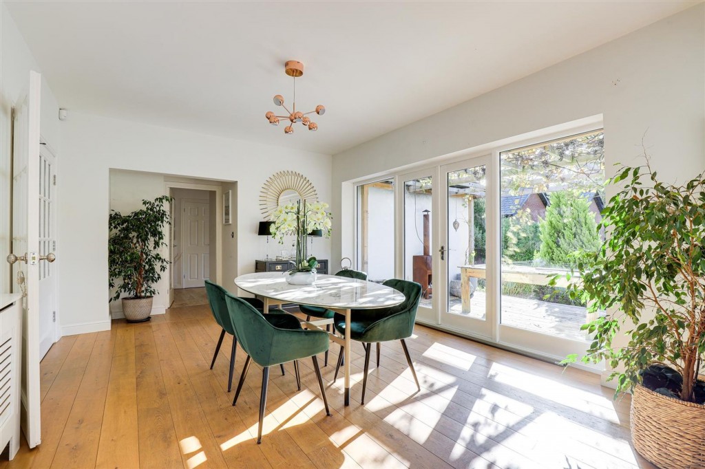 Private Road, Sherwood, NG5