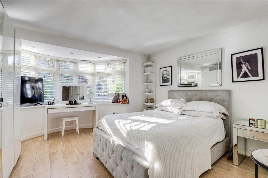 Private Road, Sherwood, NG5