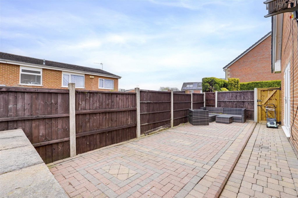 Rolleston Drive, Arnold, NG5