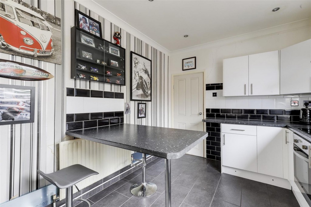 Bonington Drive, Arnold, NG5