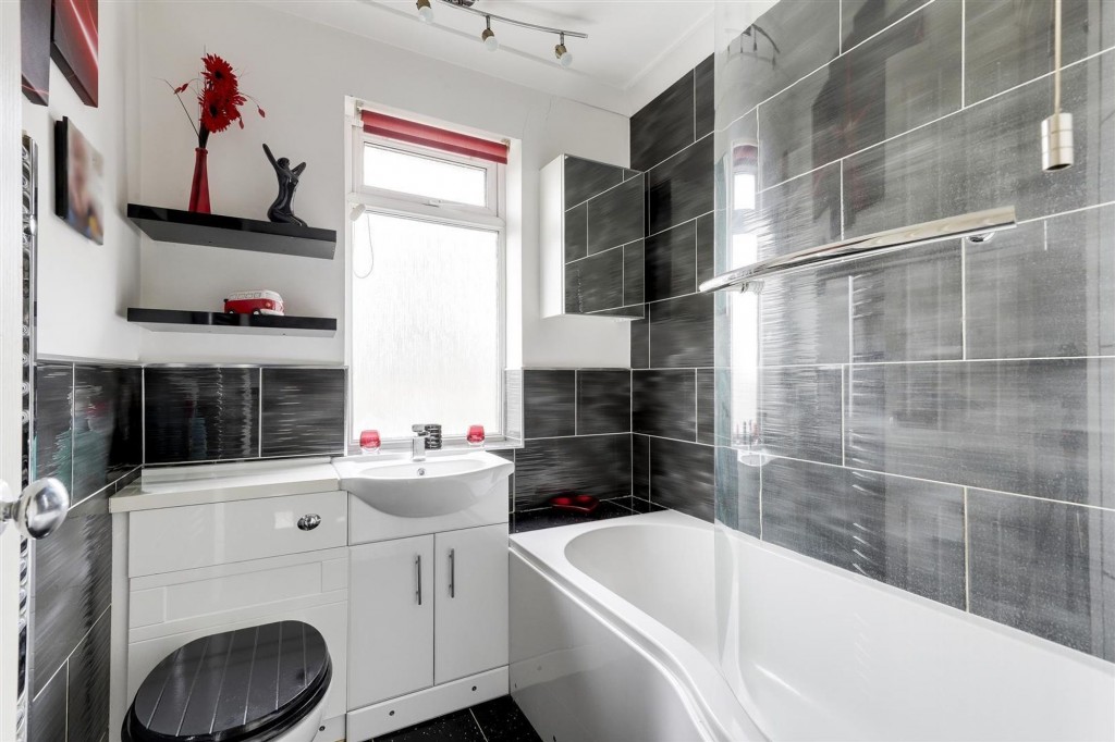 Bonington Drive, Arnold, NG5