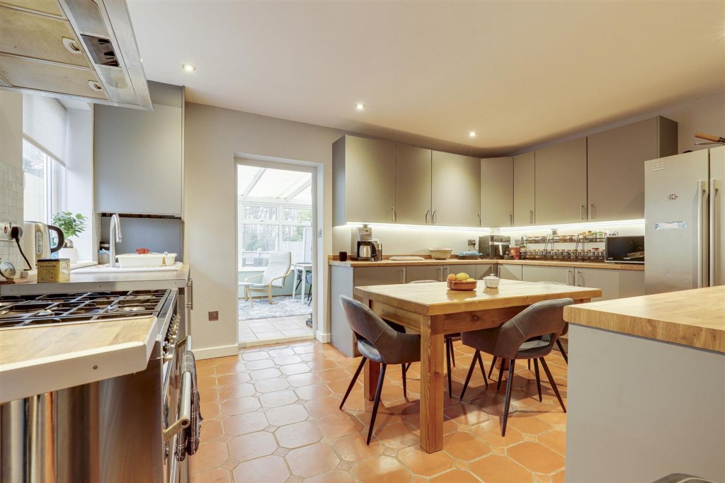 Wilford Lane, West Bridgford, NG2