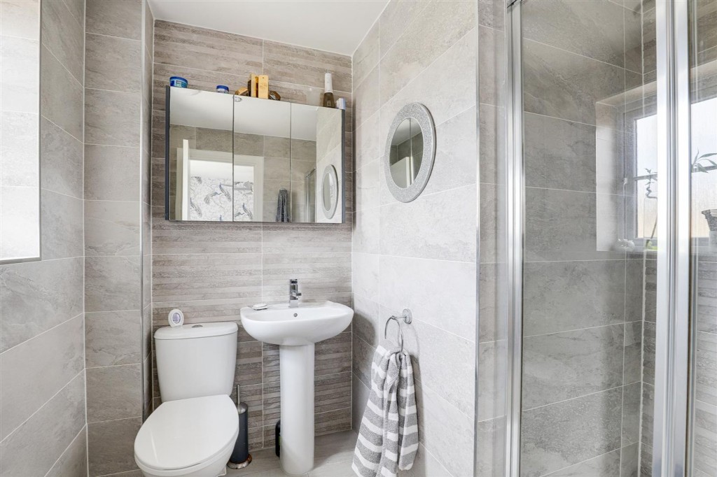 Chalfont Drive, Nottingham, NG8