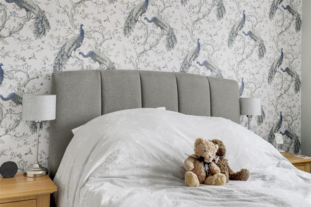 Chalfont Drive, Nottingham, NG8